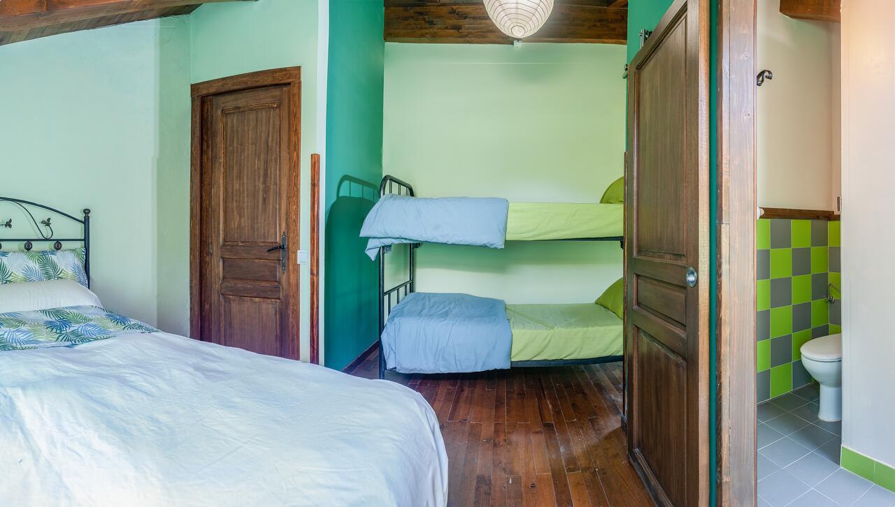 Albergue A'Noguera Кастьельо-де-Хака Экстерьер фото