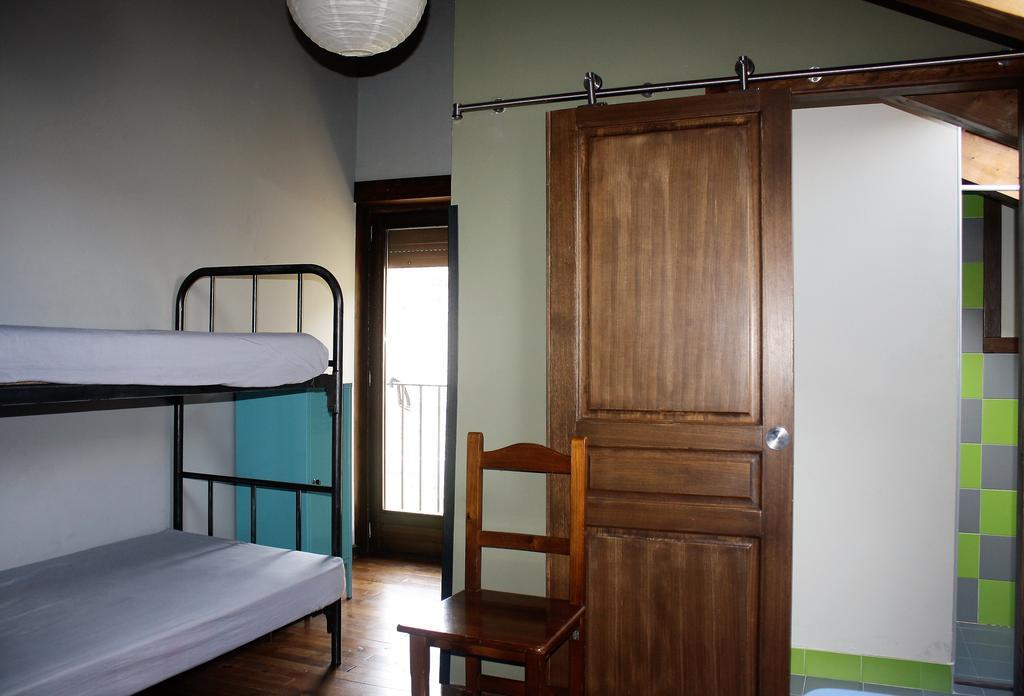 Albergue A'Noguera Кастьельо-де-Хака Экстерьер фото